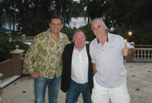 Rene Licata (left) & Richie Williams (centre) meeting with Liverpool FC  Legend, Craig Johnston